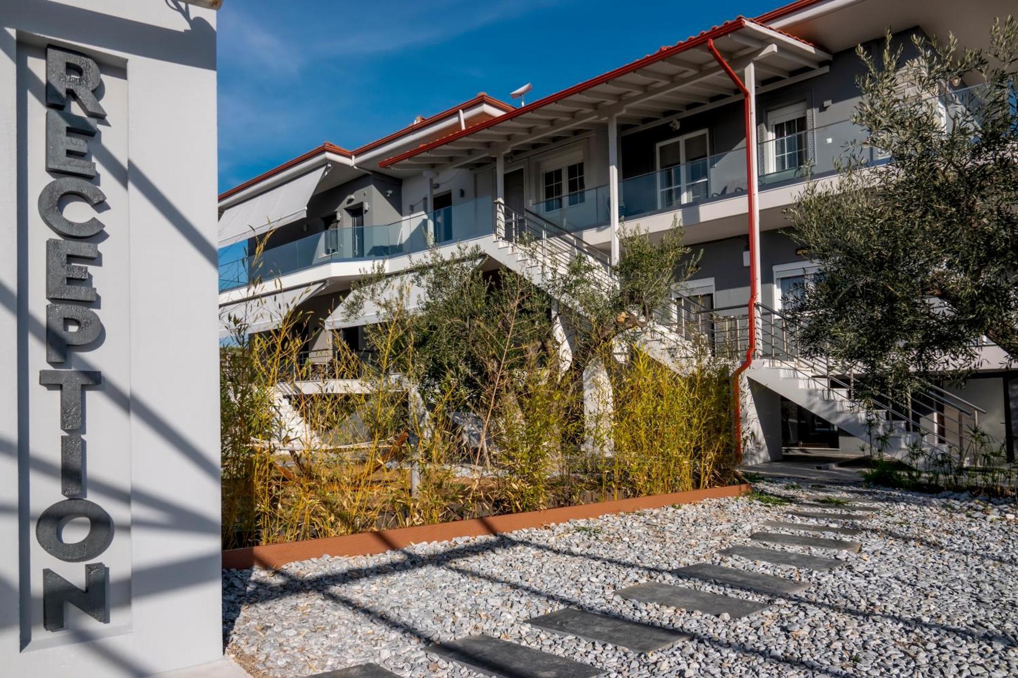 Berries Luxury Apartments Nea Moudania Luaran gambar
